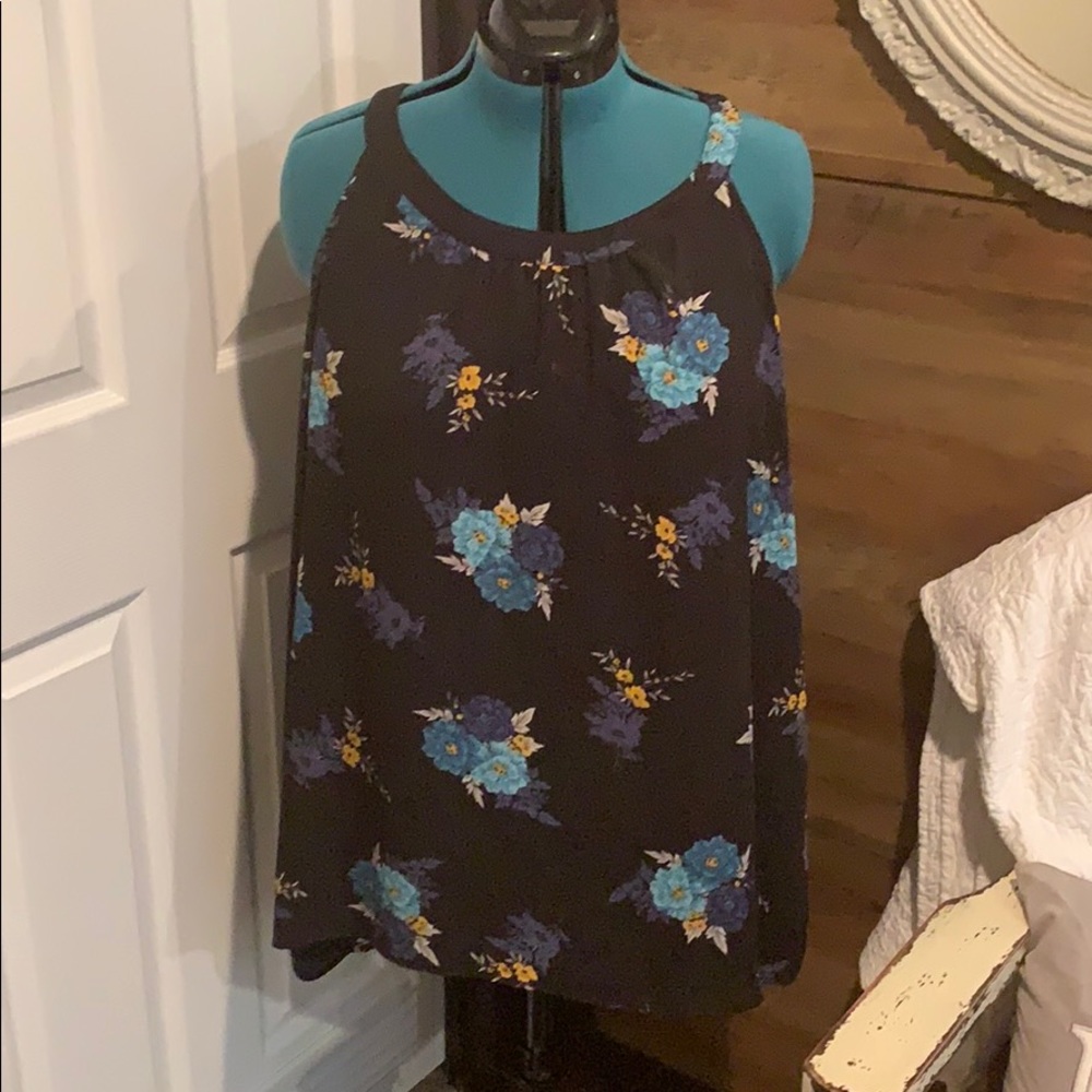 Plus size 5 Torrid high/low sleeveless top